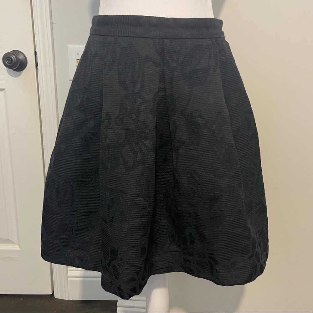 Banana republic floral navy blue skirt